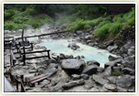 乳頭温泉郷の源泉例(黒湯)